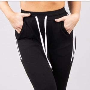 Buffbunny Stripe Jogger